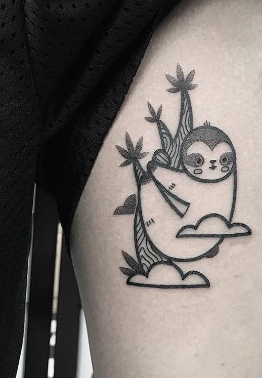Tatuaje de un perezoso de contorno por el tatuador de Hugo