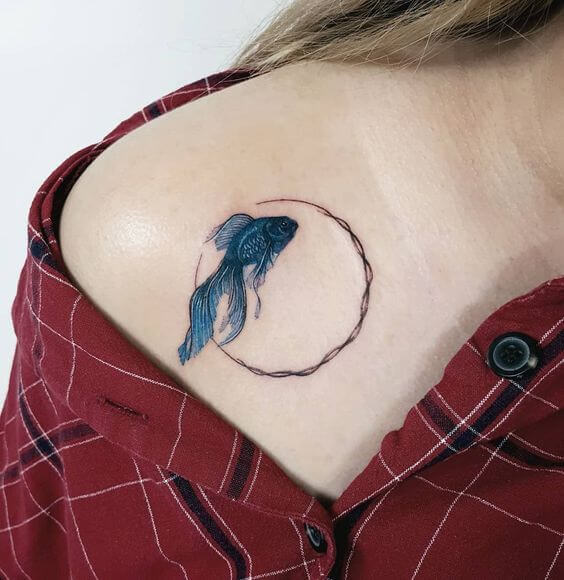 tatuaje de pez carpa