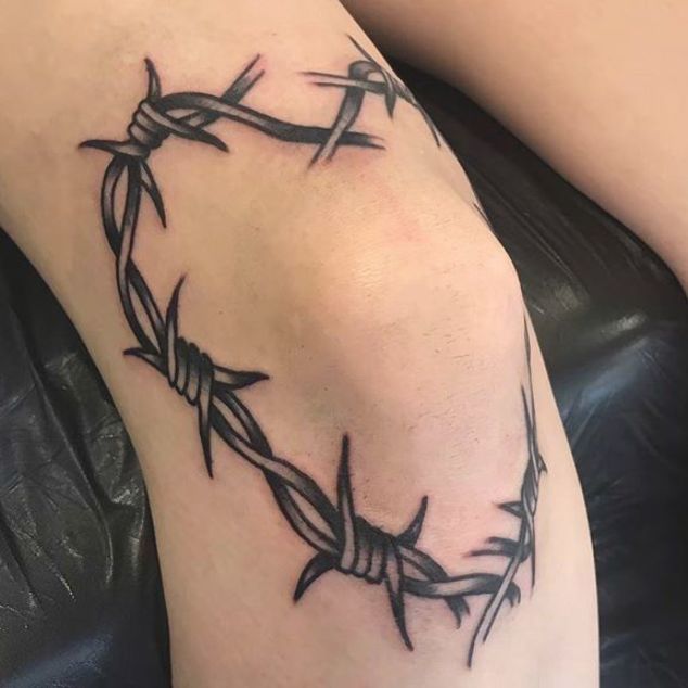 Tatuaje de alambre de púas 161