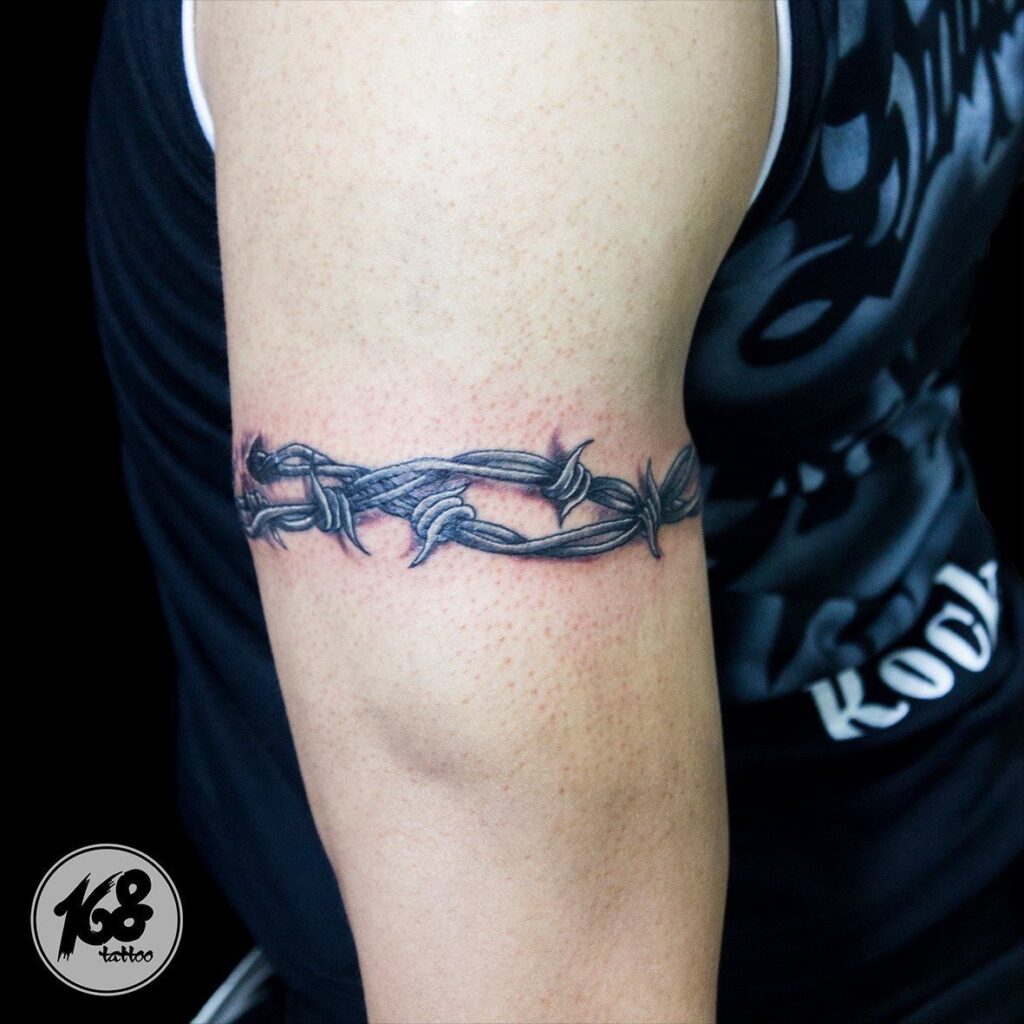 Tatuaje de alambre de púas 28