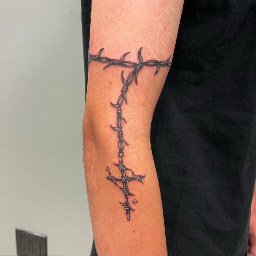 Tatuaje de alambre de púas 71