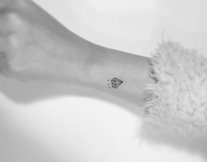 tatuaje de diamante 31