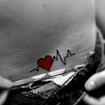 Tatuaje de latido del corazón 122