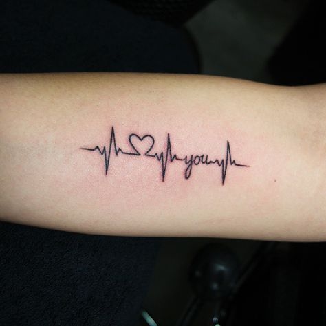 Tatuaje de latido del corazón 131