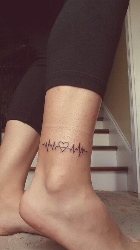 Tatuaje de latido del corazón 147