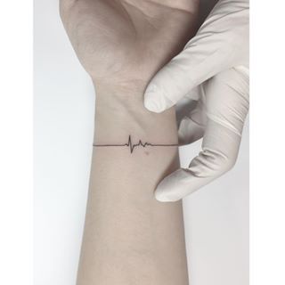 Tatuaje de latido del corazón 71