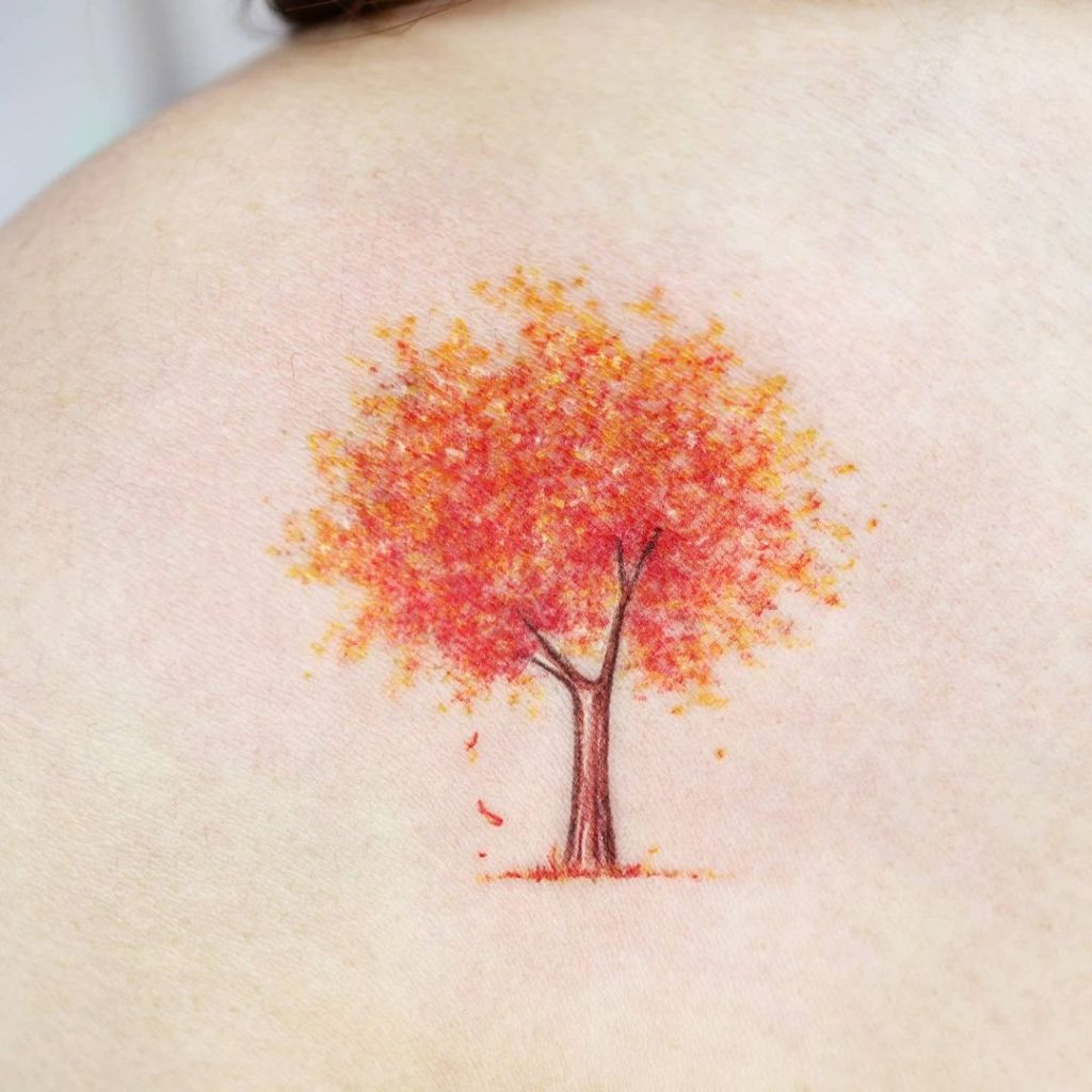 Tatuaje del árbol de arce
