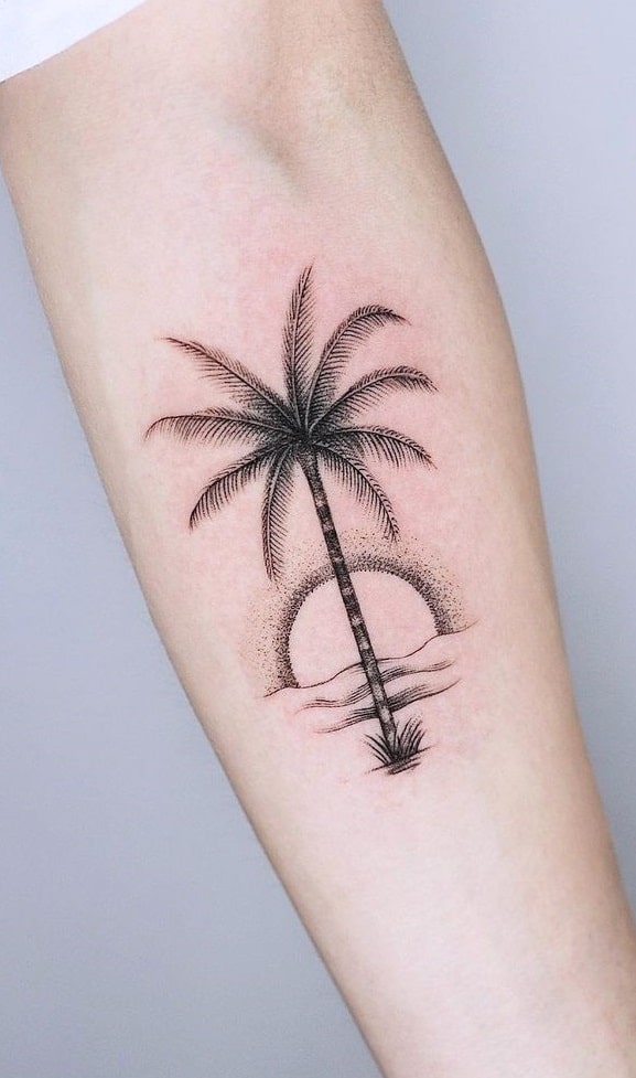 Tatuaje de antebrazo de palmera