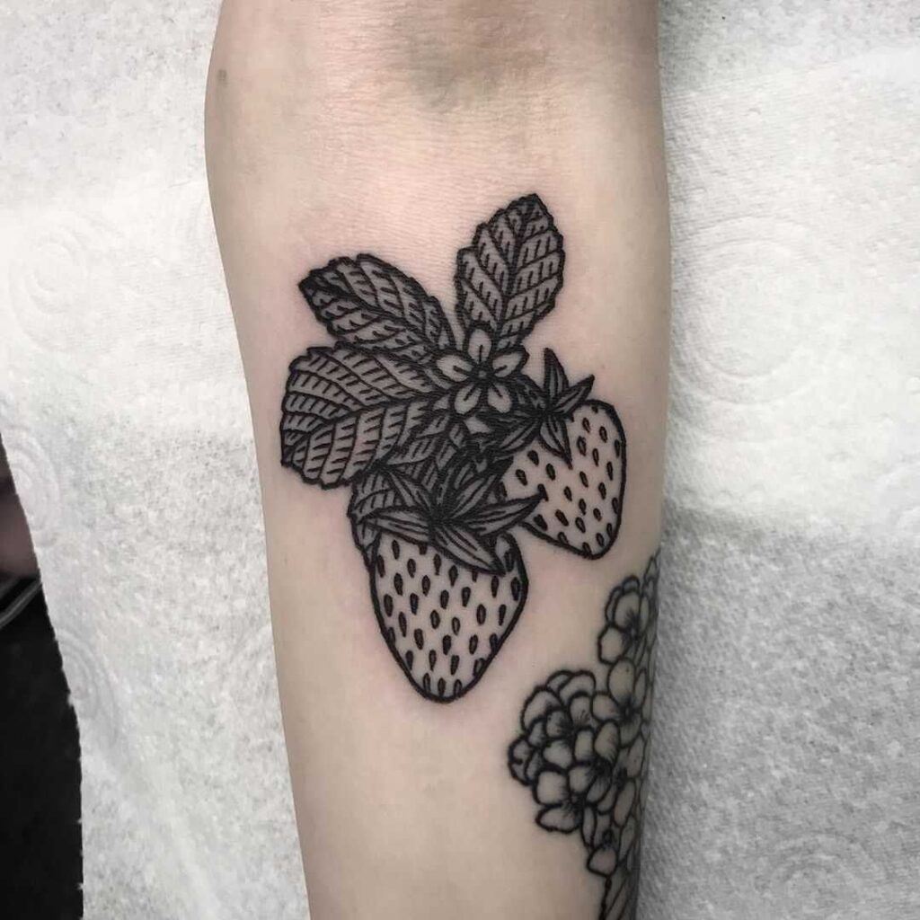 tatuajes de fresas 21