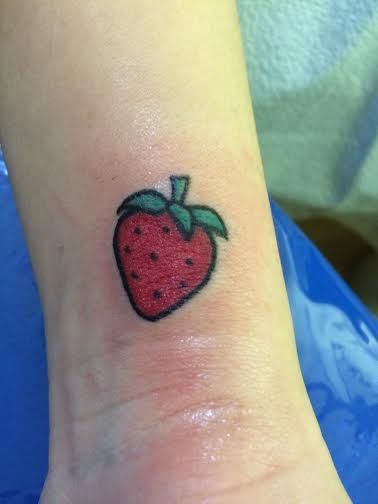 tatuajes de fresas 4