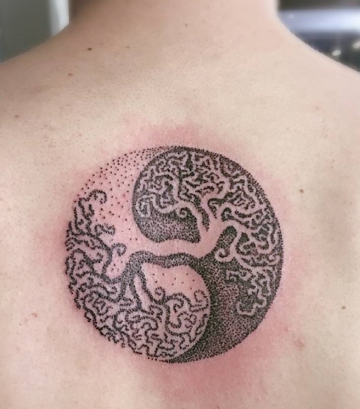 Tatuaje del árbol de la vida Yin Yang