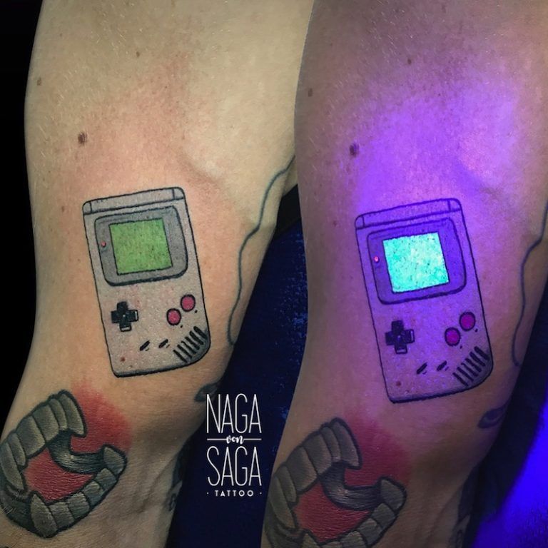 Tatuajes ultravioleta 138