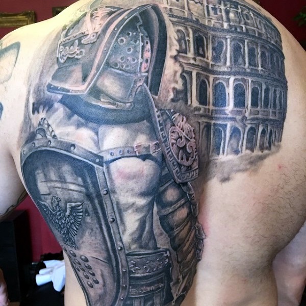Tatuaje de gladiador valiente