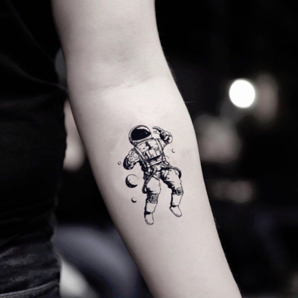 Tatuajes de astronautas del 18