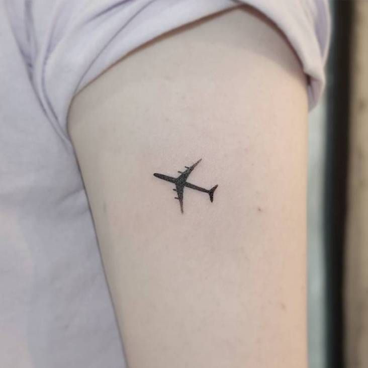 Tatuaje de aviación 114