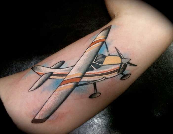 Tatuaje de aviación 119