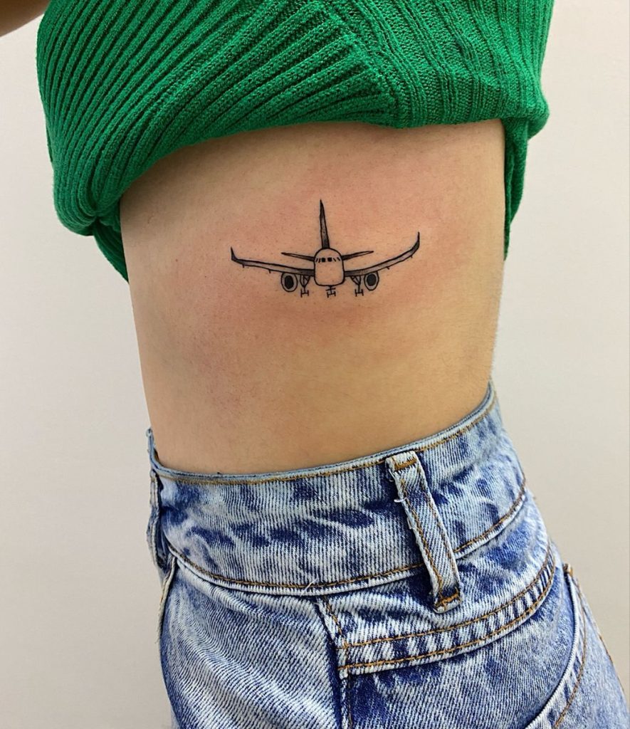 Tatuaje de aviación 152