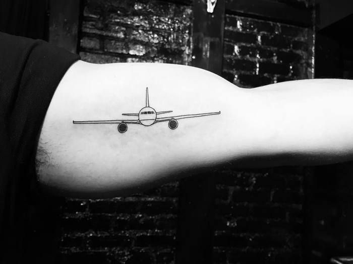 Tatuaje de aviación 185