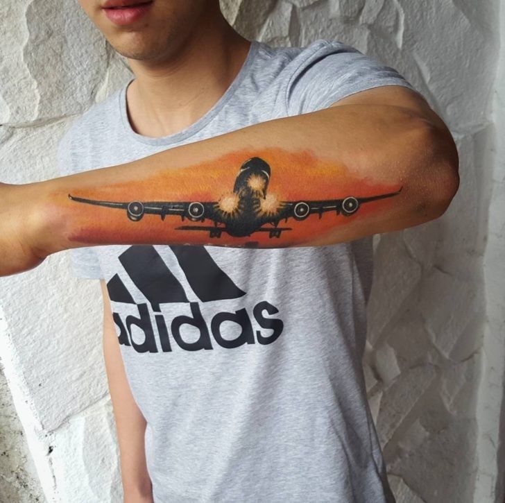 Tatuaje de aviación 58
