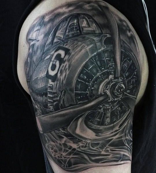 Tatuaje de aviación 75