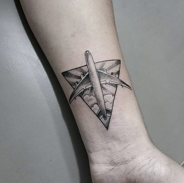 Tatuaje de aviación 96