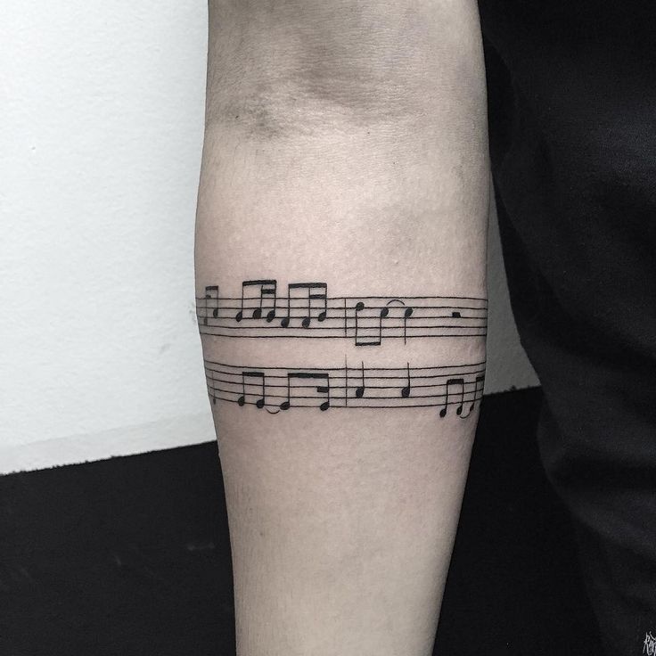 Tatuajes de pianos 42