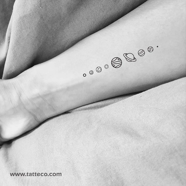 Saturno tatuajes 8