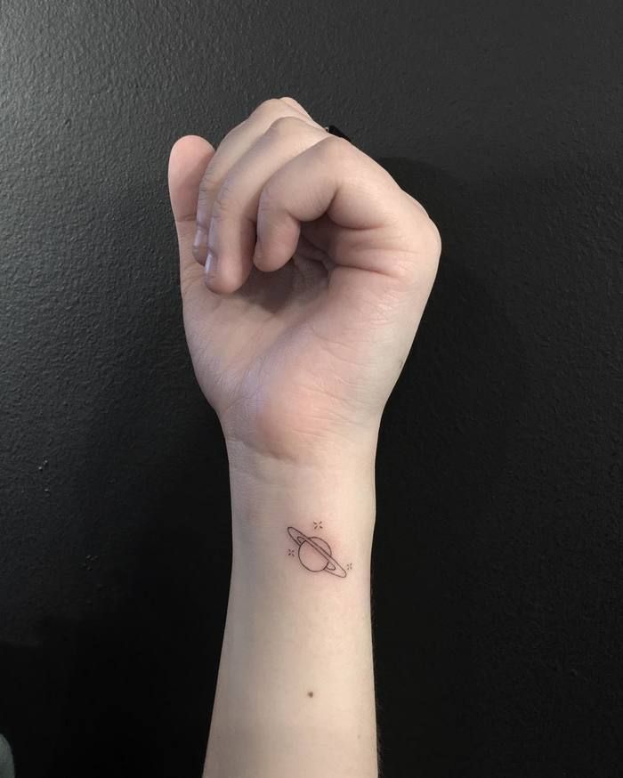 Saturno tatuajes 94