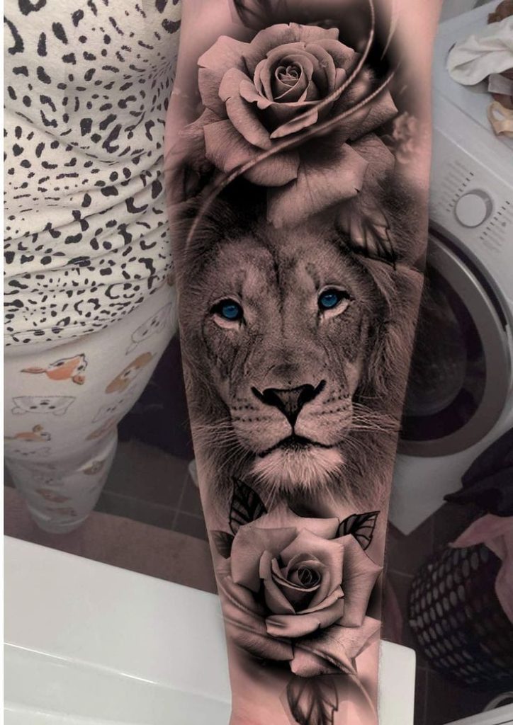tatuaje de leona 168