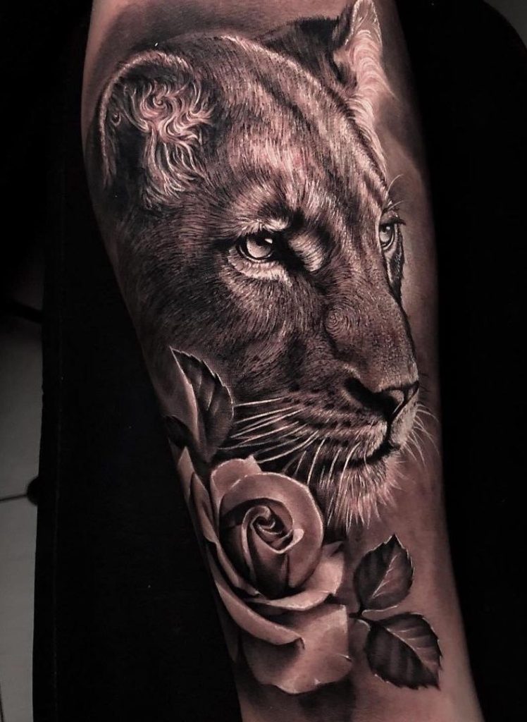 tatuaje de leona 62