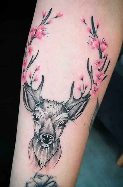 Tatuaje de ciervo 161