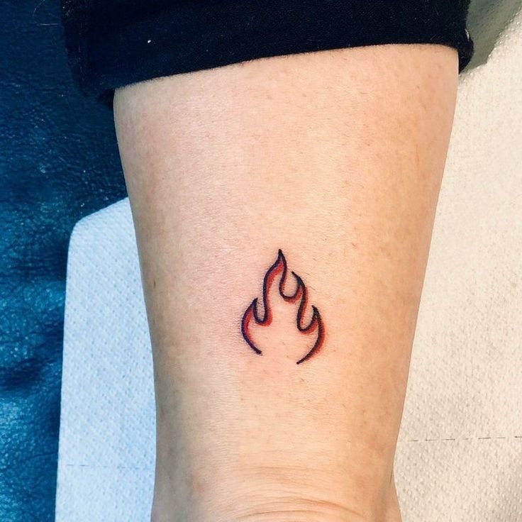 Tatuaje de llama 209