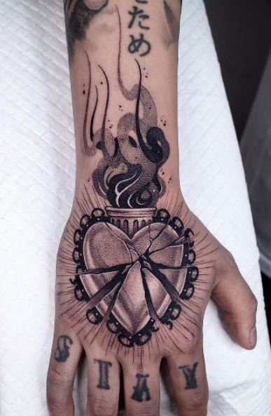 Tatuaje de llama 58