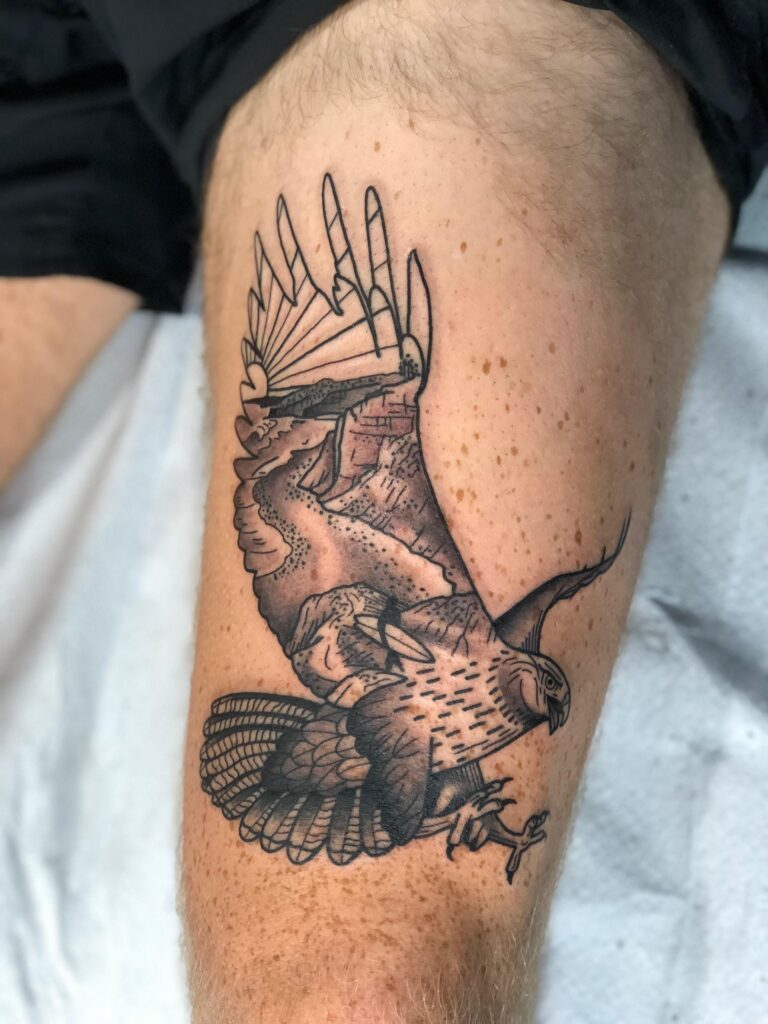 Tatuaje de halcón 162