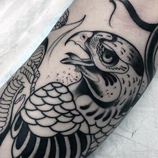 Tatuaje de halcón 61