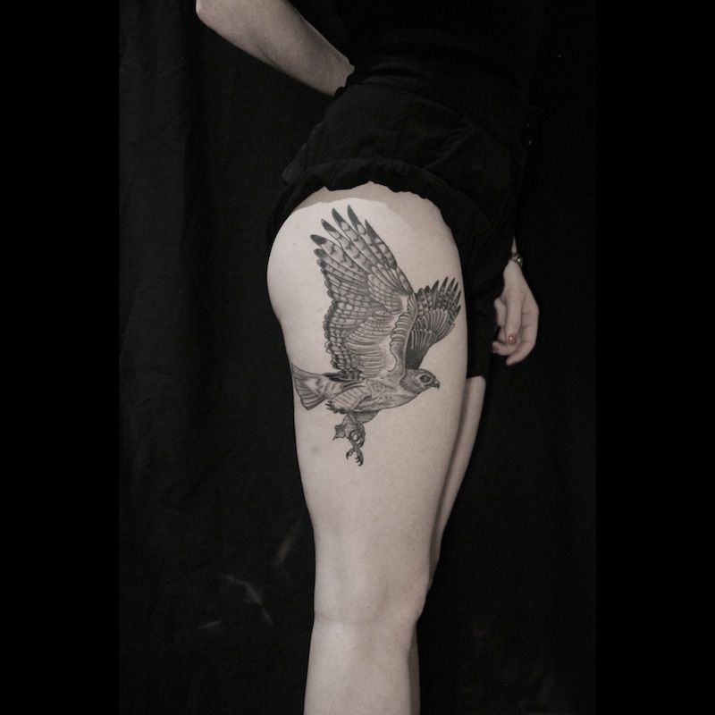 Tatuaje de halcón 81