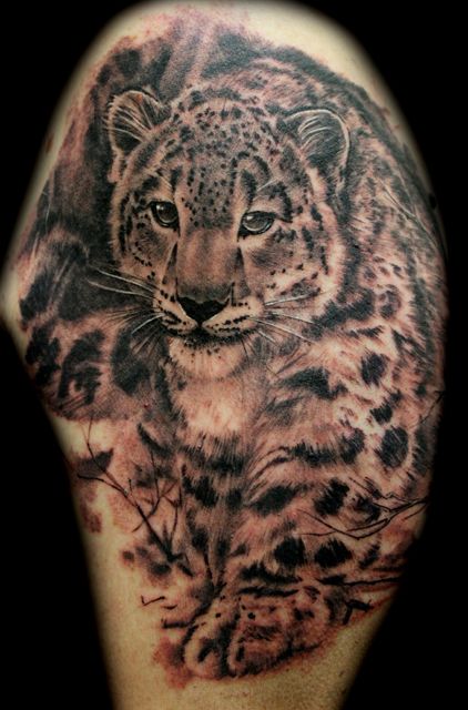 Tatuaje de leopardo de las nieves 125