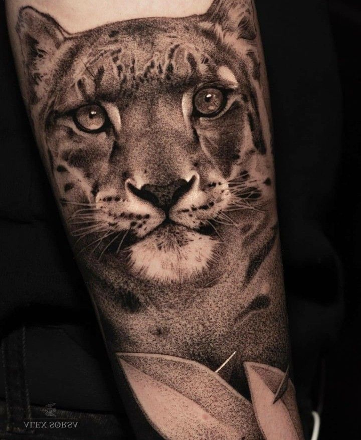 Tatuaje de leopardo de las nieves 131