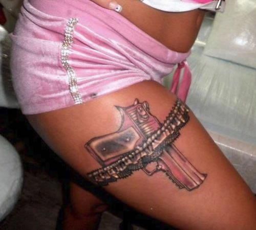 tatuaje de pistola 21